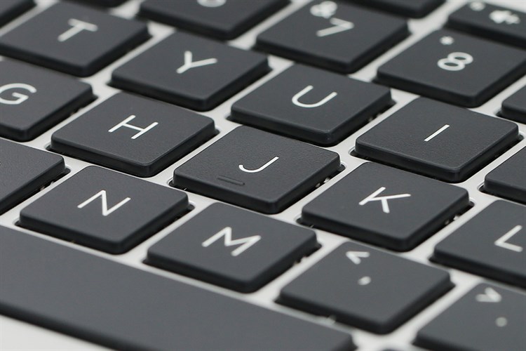 Laptop HP 348 G5 i3 7020U/4GB/256GB/Win10 (7XJ62PA) Màu Bạc