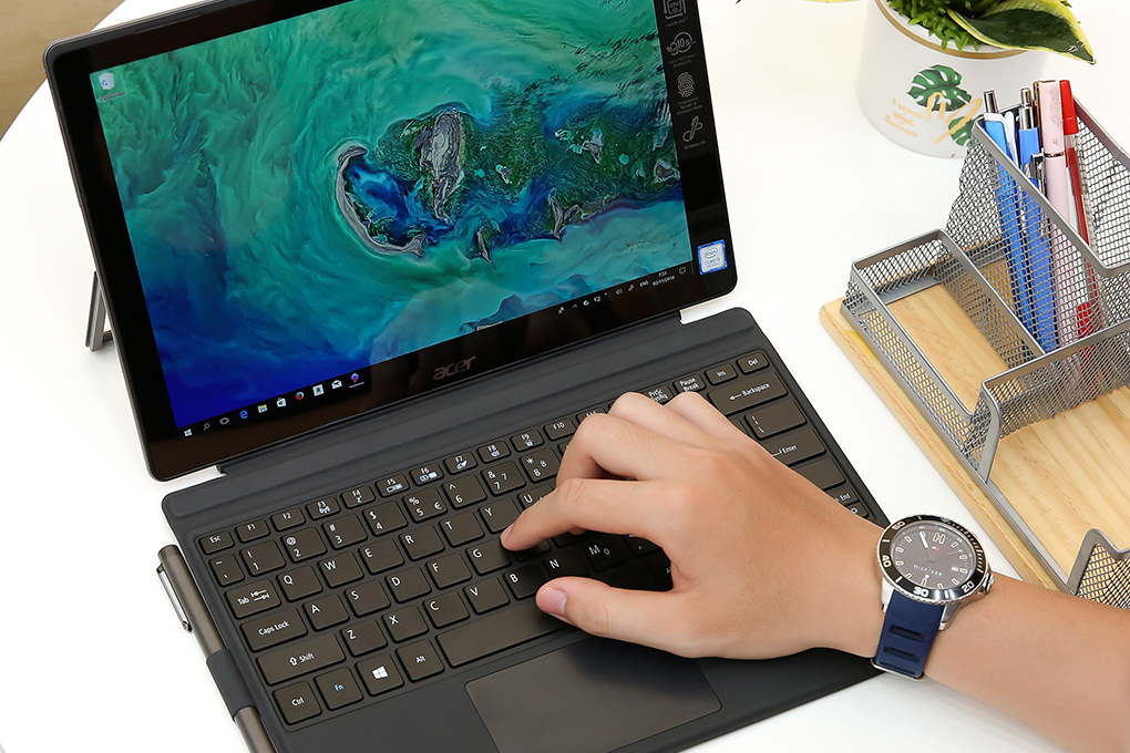 Laptop Acer Switch 5 SW512 52P 34RS i3 7130U/4GB/128GB/Touch/Pen/Win10 (NT.LDTSV.004) Màu Xám