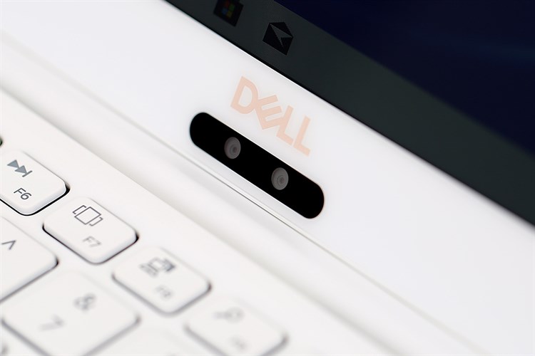 Laptop Dell XPS 13 9370 i7 8550U/8GB/256GB/Office365/Win10 (415PX3) Màu Vàng