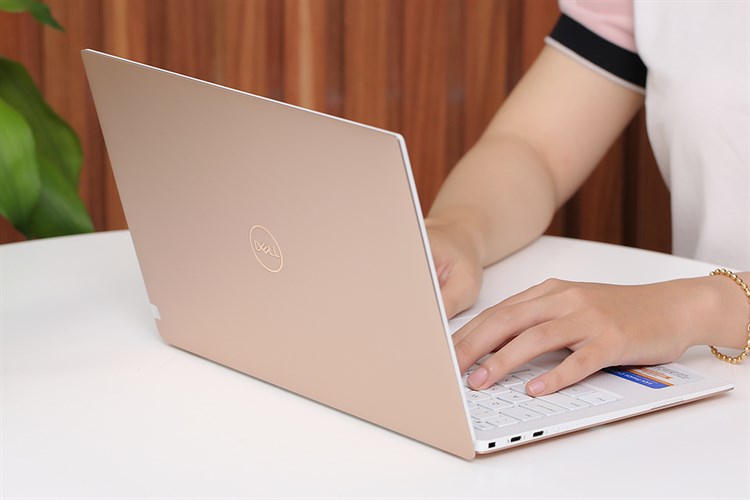Laptop Dell XPS 13 9370 i7 8550U/8GB/256GB/Office365/Win10 (415PX3) Màu Vàng