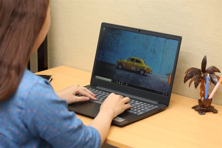 Laptop Lenovo IdeaPad S145 15IKB i3 7020U/4GB/256GB/Win10 (81VD0035VN) Màu Đen