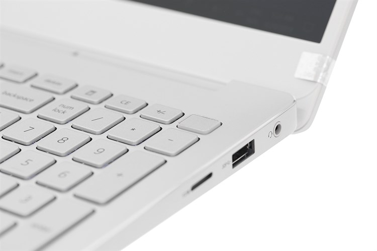 Laptop Dell Inspiron 7591 i5 9300H/8GB/256GB/3GB GTX1050/Win10 (N5I5591W) Màu Bạc