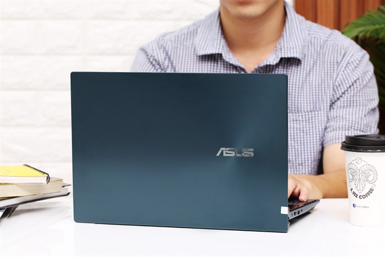 Laptop Asus ZenBook Duo UX481F i5 10210U/8GB/512GB/2GB MX250/Pen/Túi/Win10 (BM048T) Màu Xanh Dương