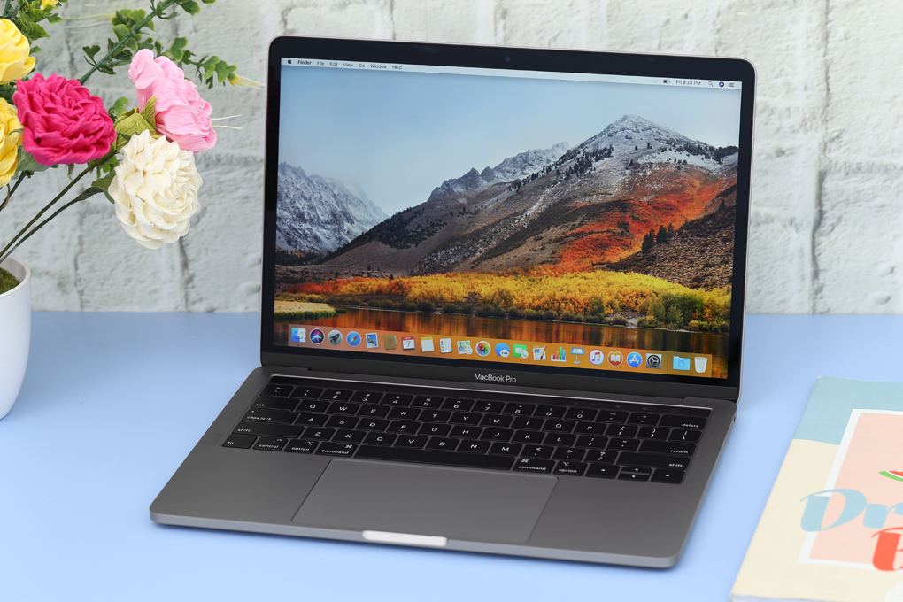 Laptop Apple Macbook Pro Touch 2019 i5 1.4GHz/8GB/256GB (MUHP2SA/A) Màu Xám
