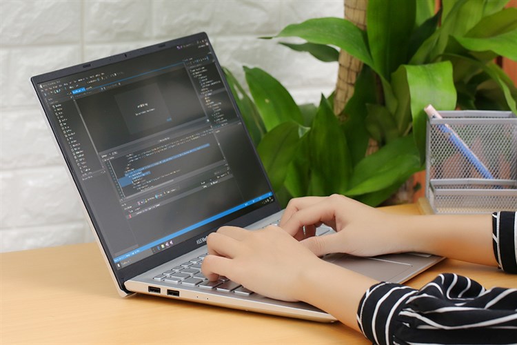 Laptop Asus VivoBook A512FA i5 10210U/8GB/512GB/Chuột/Win10 (EJ1734T) Màu Bạc