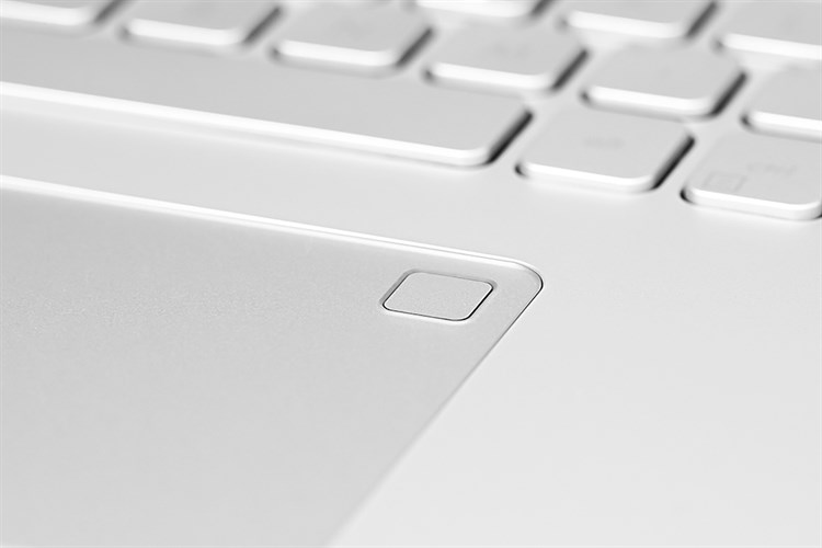 Laptop Asus VivoBook X509FA i3 8145U/4GB/512GB/Chuột/Win10 (EJ857T) Màu Bạc