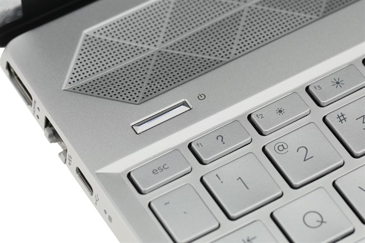 Laptop HP Pavilion 15 cs3010TU i3 1005G1/4GB/256GB/Win10 (8QN78PA) Màu Xám