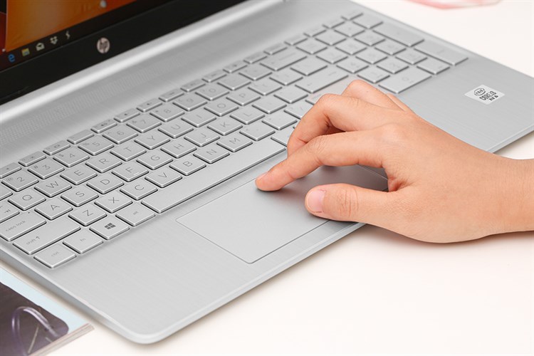 Laptop HP 15s fq1111TU i3 1005G1/4GB/256GB/Win10 (193R0PA) Màu Bạc