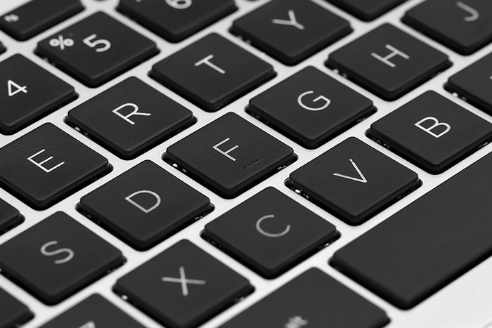 Laptop HP 348 G7 i3 8130U/4GB/512GB/Win10 (1A0Z1PA) Màu Bạc