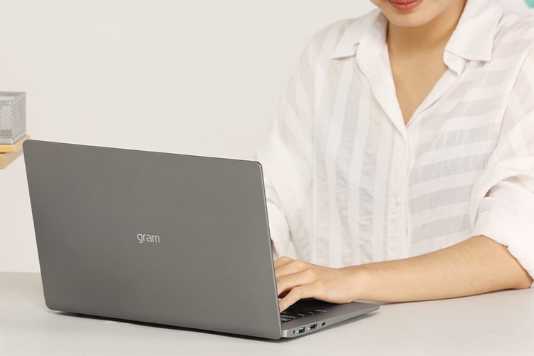 Laptop LG Gram 14 i5 1035G7/8GB/256GB/Win10 (14Z90N-V.AR52A5) Màu Xám
