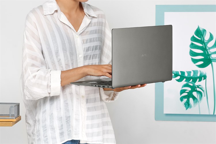 Laptop LG Gram 15 i5 1035G7/8GB/512GB/Win10 (15Z90N-V.AR55A5) Màu Xám
