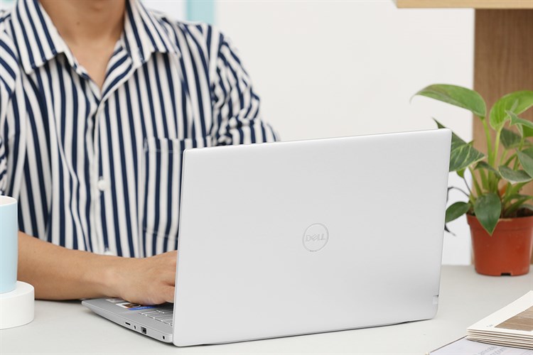 Laptop Dell Inspiron 5490 i5 10210U/8GB/512GB/2GB MX230/Win10 (FMKJV1) Màu Bạc