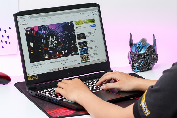 Laptop Acer Nitro AN515 55 5923 i5 10300H/8GB/512GB/144Hz/4GB 1650Ti/Win10 (NH.Q7NSV.004) Màu Đen