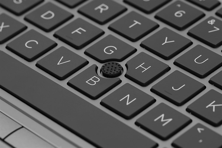 Laptop HP Zbook Firefly 14 G7 i7 10510U/16GB/512GB/4GB Quadro P520/Win10 Pro (8VK71AV) Màu Bạc