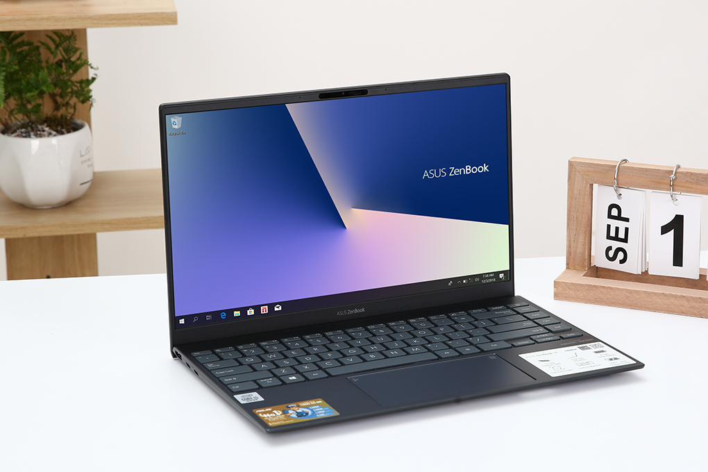 Laptop Asus ZenBook UX425JA i5 1035G1/8GB/512GB/Túi/Numpad/Win10 (BM076T) - 14