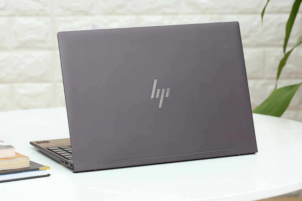 Laptop HP Envy 13 aq1047TU i7 10510U/8GB/512GB/Win10 (8XS69PA) Màu Đen