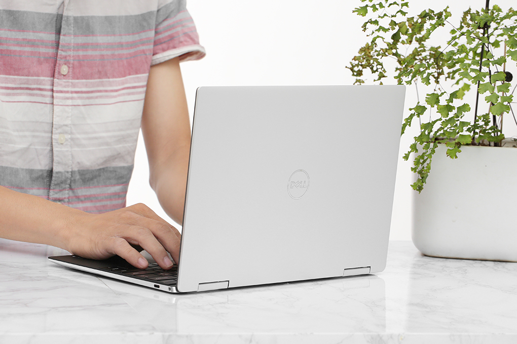 Laptop Dell XPS 13 9310 i5 1135G7/8GB/256GB/Touch/Win10 (70231343) Màu Bạc