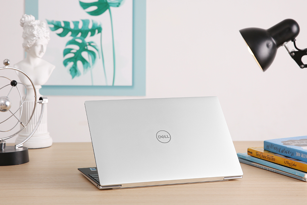 Laptop Dell XPS 13 9310 i5 1135G7/8GB/512GB/Win10 (70234076) Màu Bạc