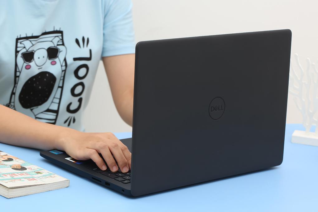 Laptop Dell Inspiron 3501 i5 1135G7/8GB/512GB/2GB MX330/Win10 (70234074) Màu Đen
