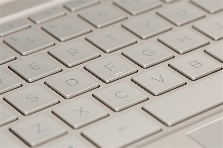 Laptop HP Pavilion 15 eg0072TU i7 1165G7/8GB/512GB/Office H&S2019/Win10 (2P1N3PA) Màu Vàng