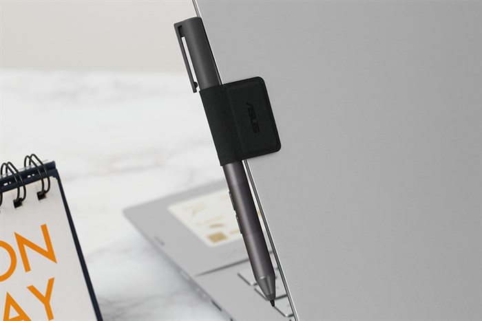 Laptop Asus VivoBook Flip TP470EA i5 1135G7/8GB/512GB/Touch/Pen/Win10 (EC029T) Màu Bạc