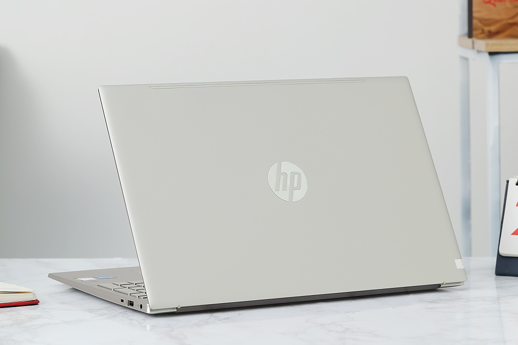 Laptop HP Pavilion 15 eg0507TU i5 1135G7/8GB/256GB/Win10 (46M06PA) Màu Vàng