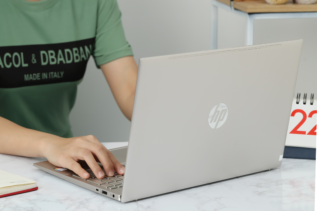 Laptop HP Pavilion 15 eg0507TU i5 1135G7/8GB/256GB/Win10 (46M06PA) Màu Vàng