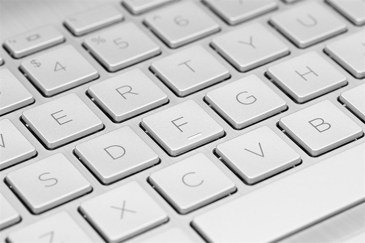 Laptop HP 15s du1105TU i3 10110U/4GB/256GB/Win11 (2Z6L3PA) Màu Bạc