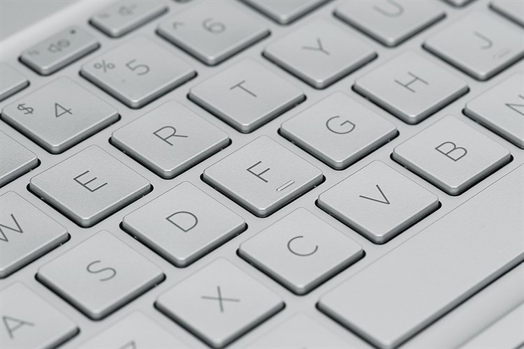 Laptop HP Pavilion 15 eg0541TU i3 1125G4/4GB/512GB/Win11 (4P5G8PA) Màu Bạc