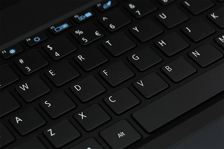 Laptop Acer TravelMate TMP215 53 50CP i5 1135G7/8GB/512GB/Win10 Pro (NX.VPRSV.01Y) Màu Đen