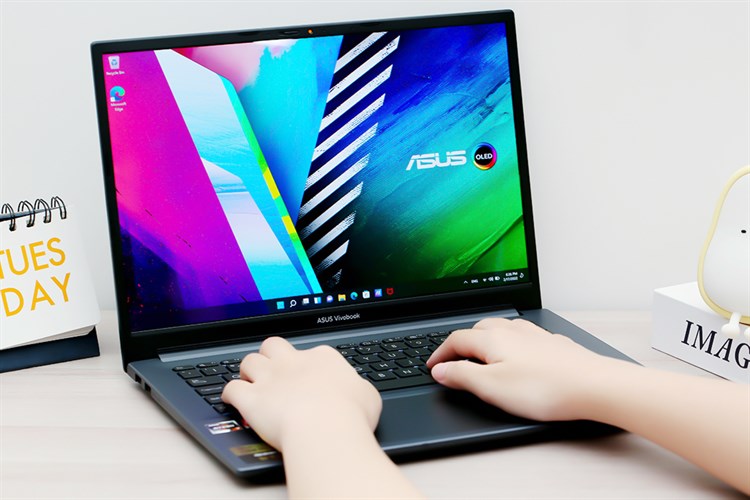 Laptop Asus VivoBook Pro 14 OLED M3401QA R7 5800H/8GB//512GB/90Hz/Win11 (KM040W) Màu Xanh đen