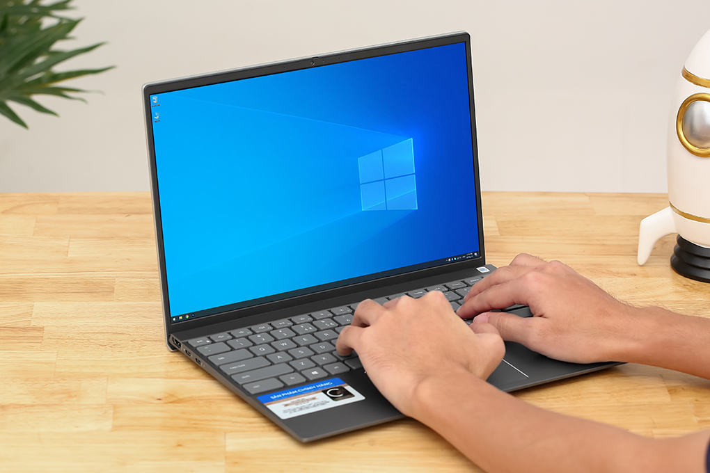 Laptop Dell Inspiron 13 5310 i3 1125G4/8GB/256GB/Office H&S/Win11 (N3I3116W1) Màu Bạc