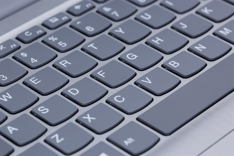 Laptop Lenovo Ideapad 3 14IML05 i3 10110U/4GB/256GB/Win11 (81WA00Q0VN) Màu Xám