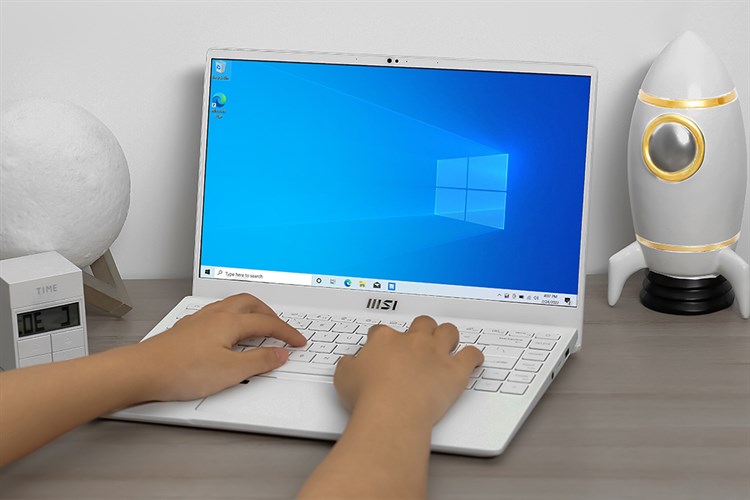 Laptop MSI Prestige 14 A11SC i7 1195G7/16GB/512GB/4GB GTX1650 Max-Q/Win10 (202VN) Màu Trắng