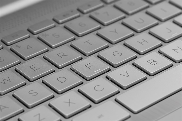 Laptop HP 14s cf2527TU i3 10110U/4GB/256GB/Win11 (4K4A1PA) Màu Bạc