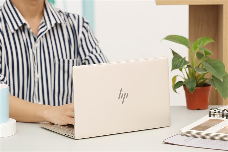 Laptop HP Envy 13 ba1537TU i5 1135G7/8GB/256GB/Win11 (4U6P0PA) Màu Vàng