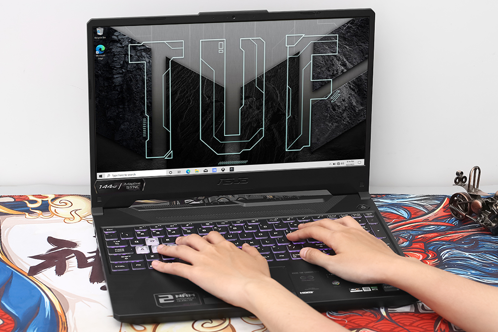 Laptop Asus TUF Gaming FX506HC i5 11400H/8GB/512GB/4GB RTX3050/144Hz/Win11 (HN144W)