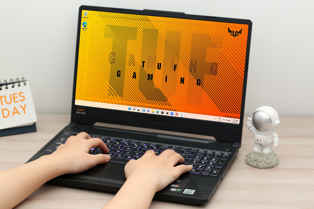 Laptop Asus TUF Gaming F15 FX506LHB i5 10300H/8GB/512GB/4GB GTX1650/144Hz/Win11 (HN188W) Màu Đen