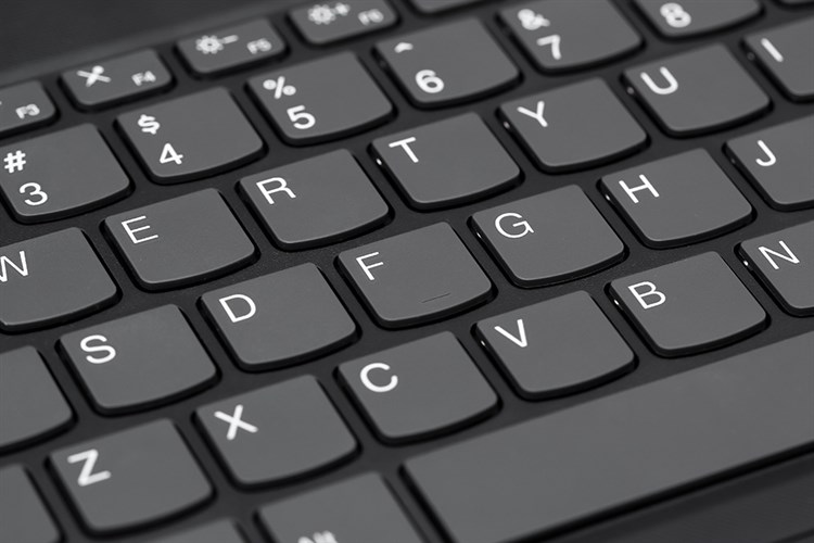 Laptop Lenovo V15 G2 ITL i5 1135G7/8GB/512GB/Win11 (82KB00R5VN) Màu Đen