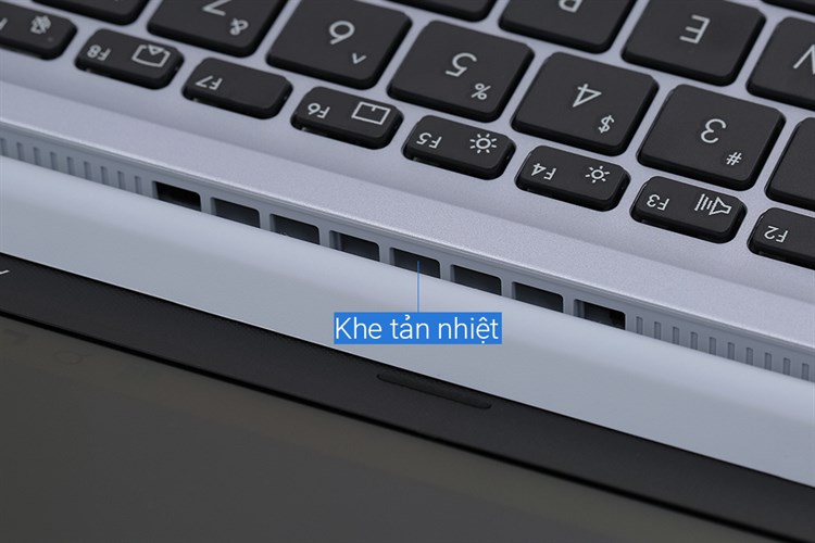 Laptop Asus Vivobook 15 X1502ZA i5 1240P/8GB/512GB/Win11 (EJ120W) Màu Bạc