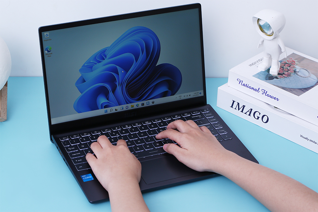 Laptop MSI Modern 14 B11MOU i7 1195G7/8GB/512GB/Túi/Chuột/Win11 (1032VN) Màu Xám