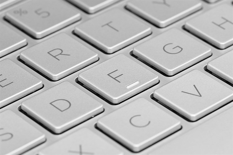 Laptop HP 15s fq5078TU i5 1235U/8GB/512GB/Win11 (6K798PA) Màu Bạc