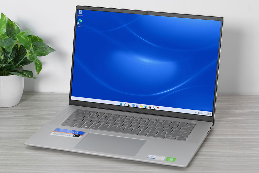 Laptop Dell Inspiron 16 5620 i5 1240P/16GB/512GB/2GB MX570/OfficeHS/Win11 (N6I5003W1) Màu Bạc