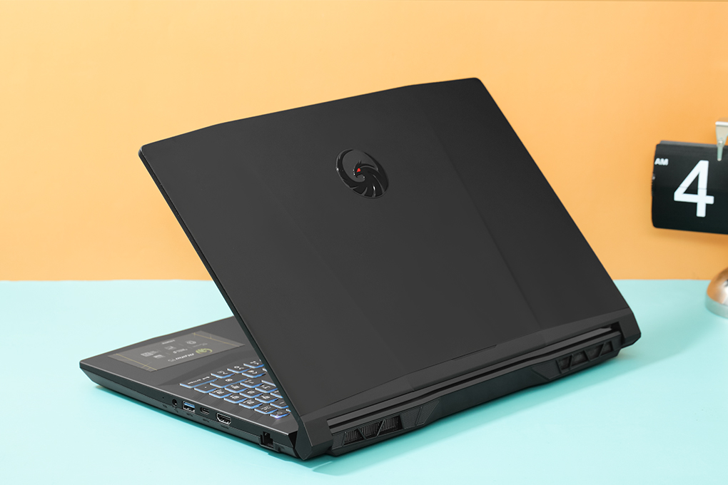 Laptop MSI Gaming Alpha 15 B5EEK R7 5800H/16GB/512GB/8GB RX6600M/144Hz/Balo/Chuột/Win11 (218VN) Màu Đen