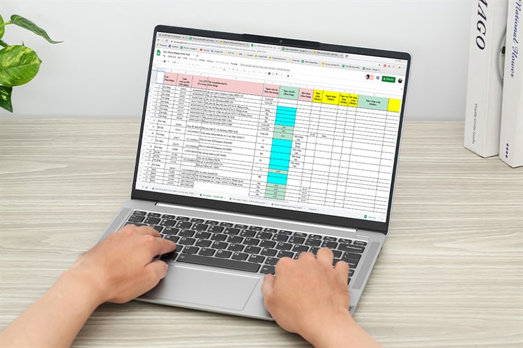 Laptop Lenovo Ideapad 5 Pro 14IAP7 i5 1240P/16GB/512GB/Win11 (82SH000SVN) Màu Xám