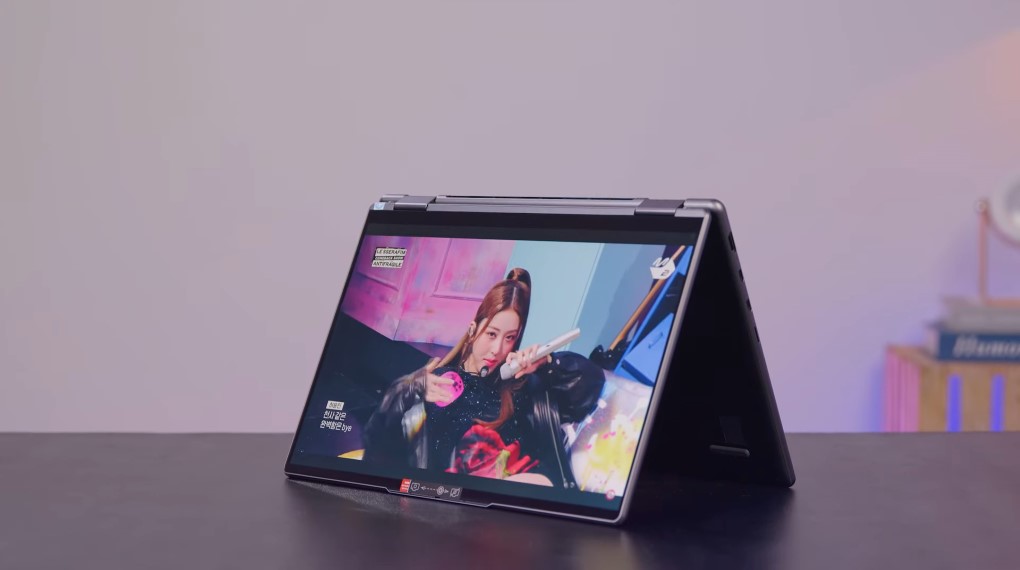 Lenovo Yoga 7 14IAL7 i7 (82QE000QVN) - Giải trí