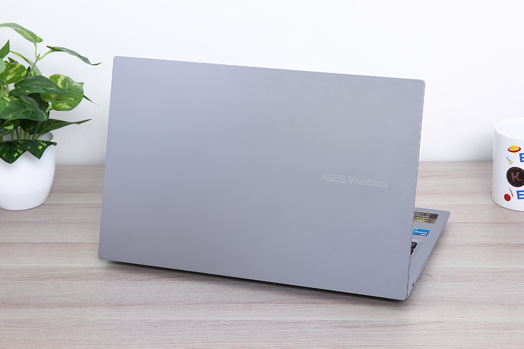 Laptop Asus Vivobook 15 X1502ZA i7 1260P/16GB/512GB/Win11 (EJ582W) Màu Bạc