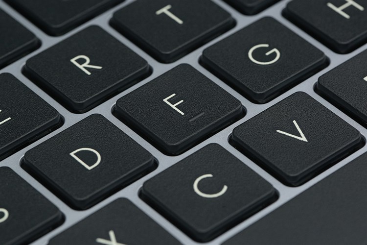 Laptop Asus Vivobook 14 X1402ZA i3 1220P/4GB/512GB/Win11 (EK249W) Màu Bạc