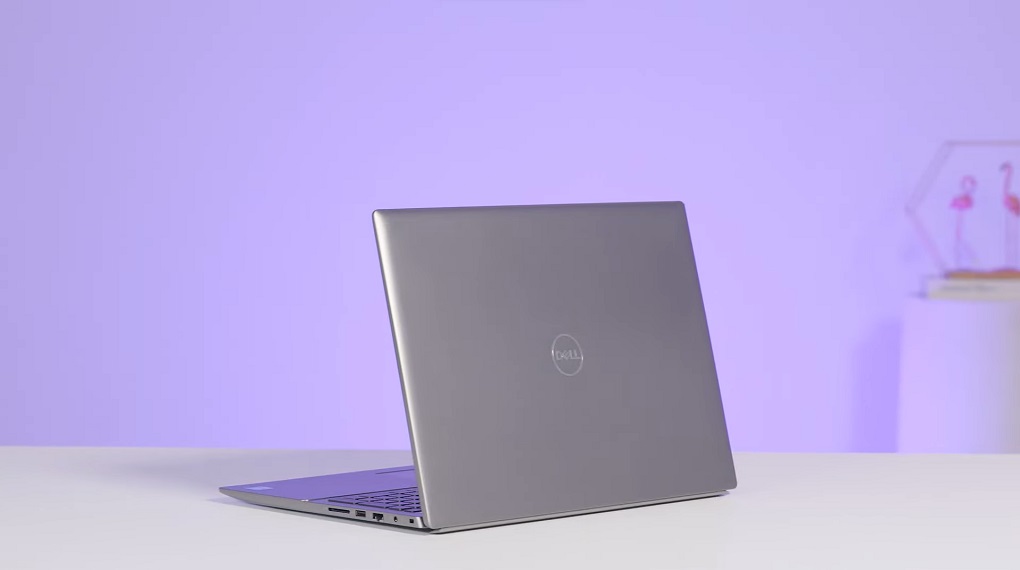 Dell Vostro 5620 i5 (V6I5001W1) - Thiết kế