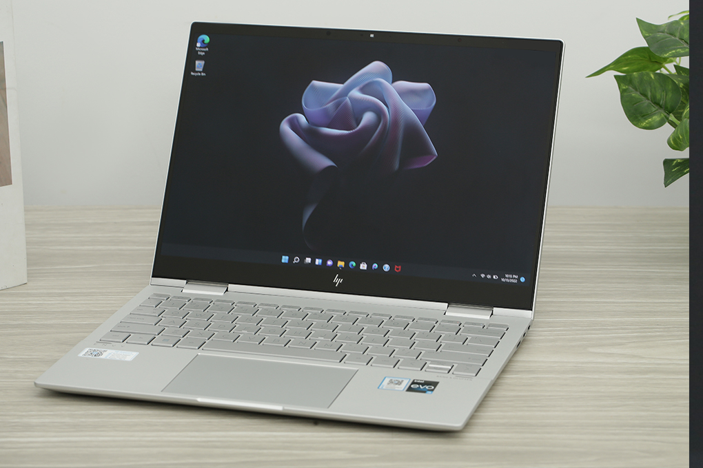 Laptop HP Envy X360 13 bf0095TU i5 1230U/16GB/512GB/Touch/Pen/Win11 (76B15PA) Màu Bạc